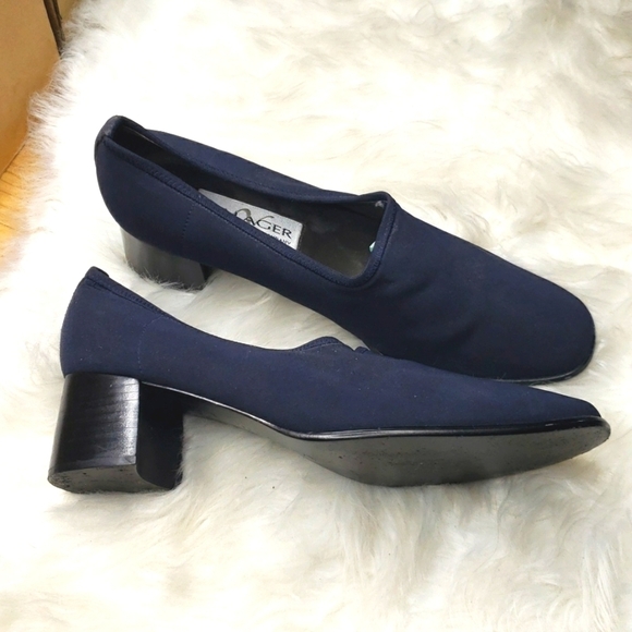 Liz Claiborne Villager Fabric Navy Pumps Blocks heels 8.5M Vintage VTG - Picture 3 of 7